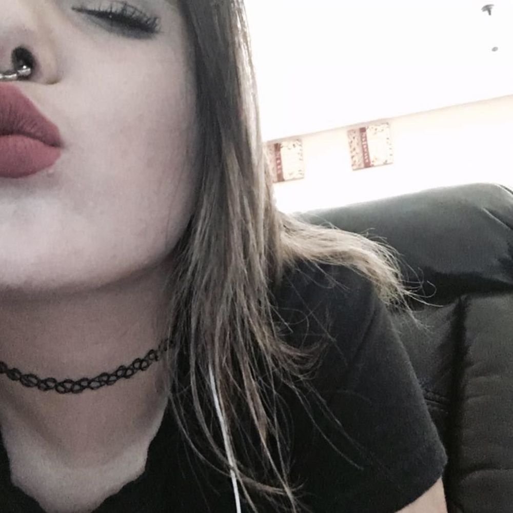 Meet your Posher, Jade